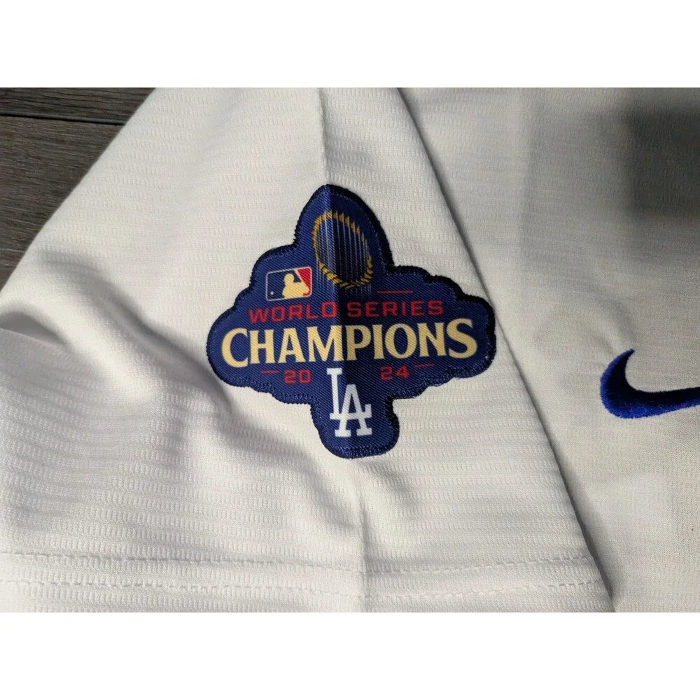 Shohei Ohtani 17 Los Angeles Dodger GOLD 2024 World Series  Kanji Jersey Medium - Picture 5 of 5